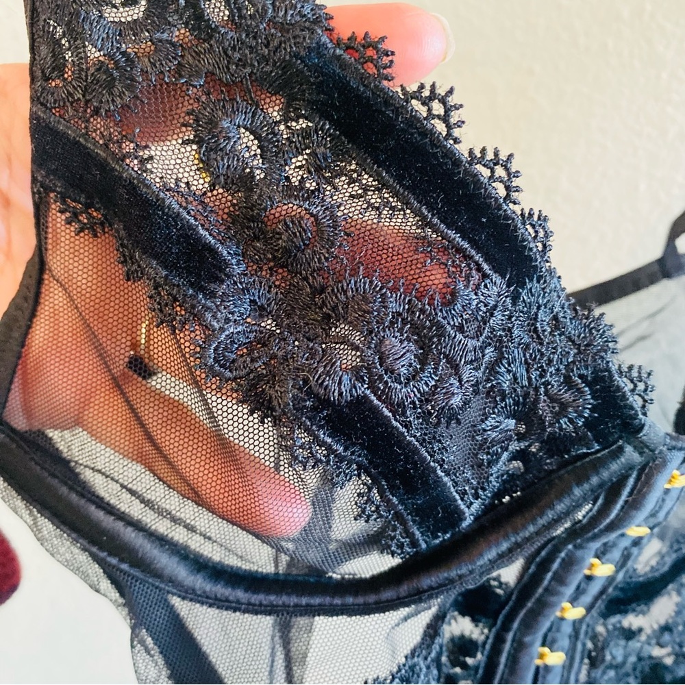 VS Luxe sexy liquid satin mesh lace velvet black bralette - Picture 4 of 7